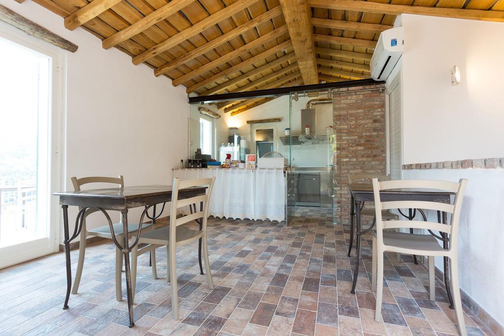 Rooms And Breakfast Casa Balin 렉코 외부 사진